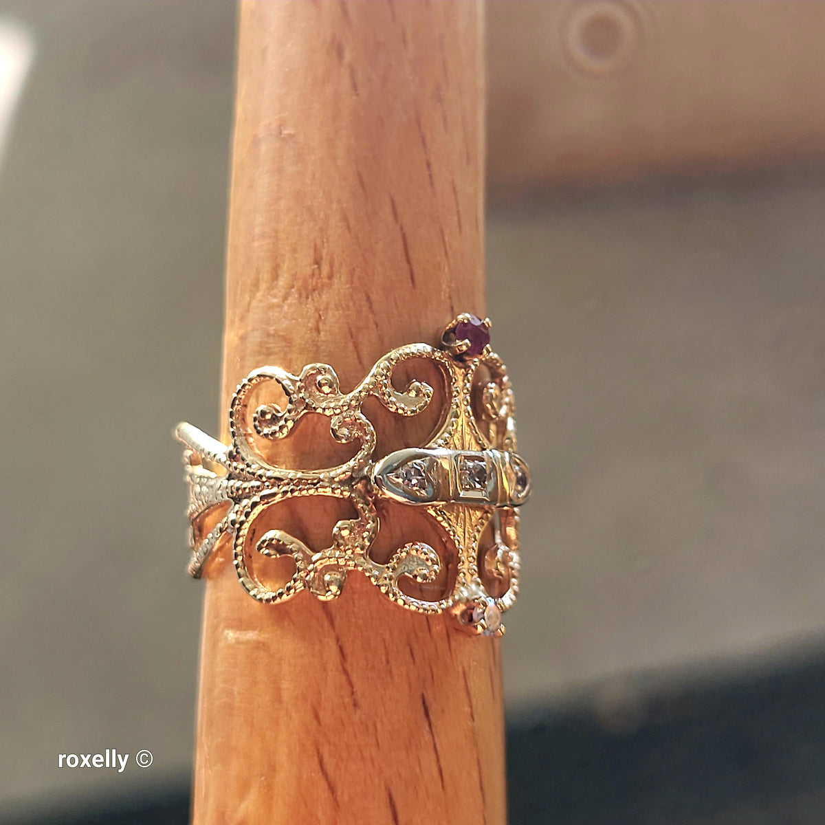 Vintage 14K Yellow Gold Ruby and Genuine Diamonds Filigree Ring Size 5.5 - Solid Gold