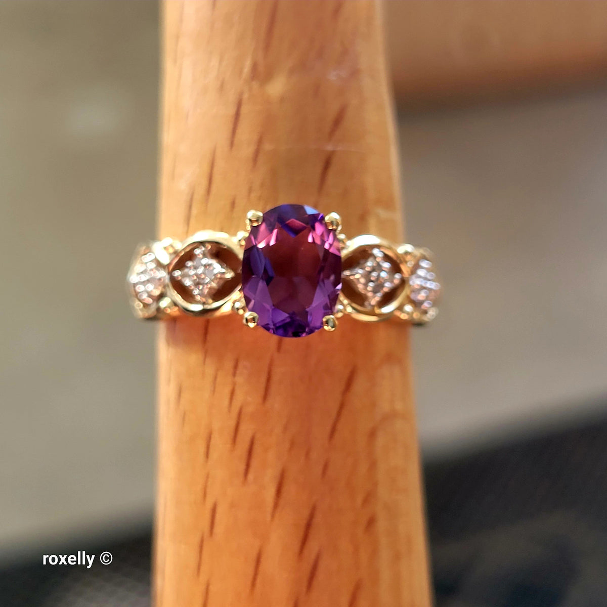14K Yellow Gold Amethyst and Genuine Diamonds Ring Size 7 - Solid Gold