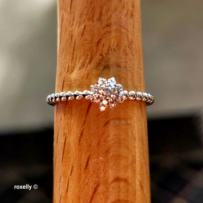 18K White Gold Genuine Diamonds Cluster Ring Size 6 - Solid Gold