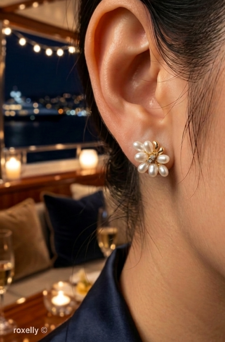 14K Yellow Gold Freshwater Pearl & Natural Diamond Floral Earrings – Like New