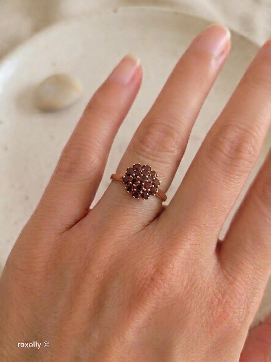 14K Yellow Gold Garnet Cluster Ring Size 6.25 - Solid Gold