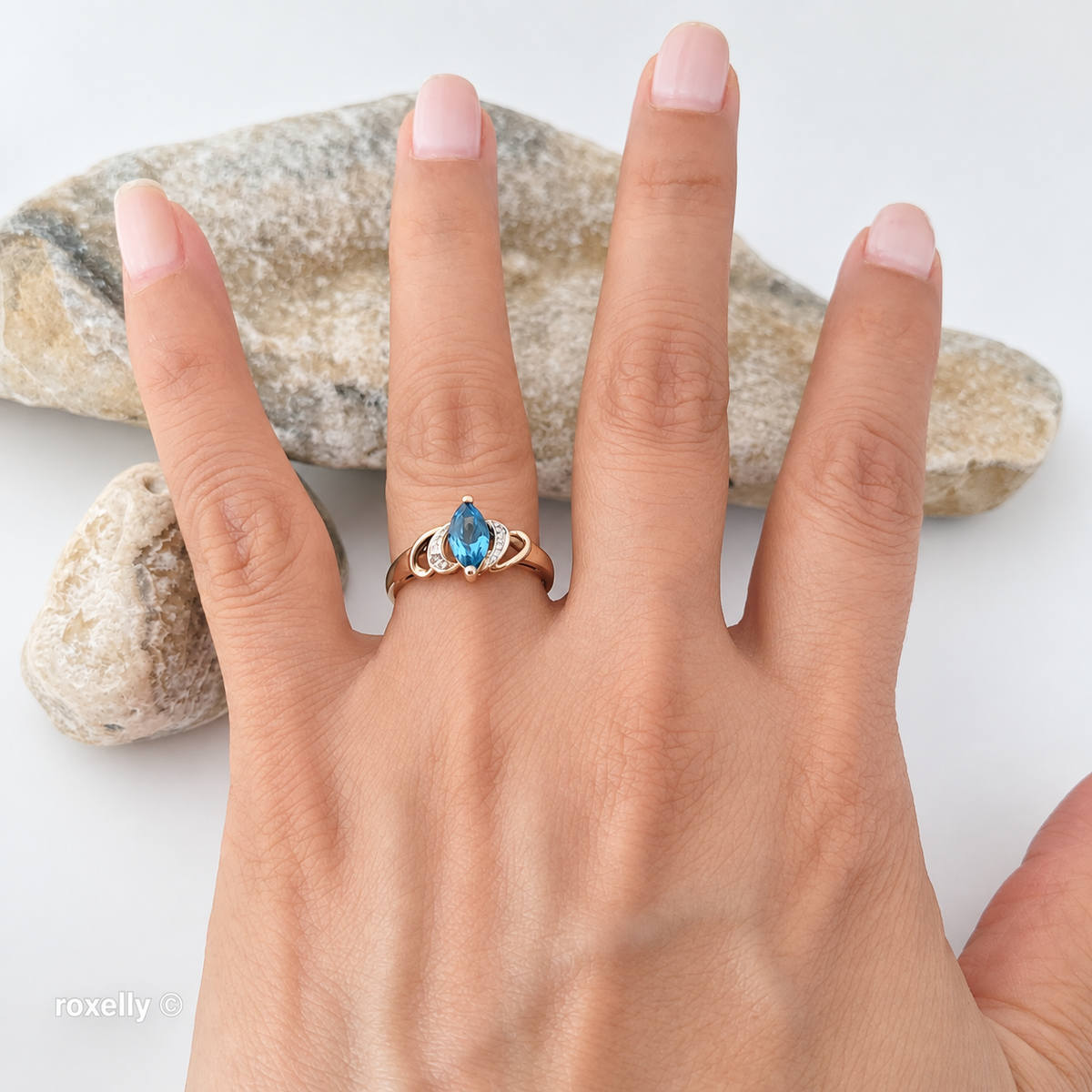 10K Yellow Gold Blue Topaz and Genuine Diamonds Ring Size 6.5 - Solid Gold