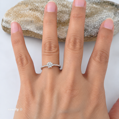 18K White Gold Genuine Diamonds Cluster Ring Size 6 - Solid Gold