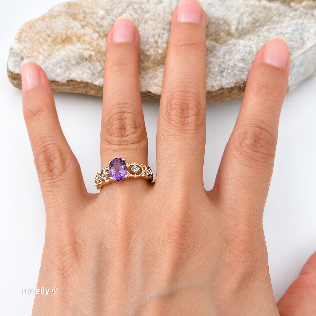 14K Yellow Gold Amethyst and Genuine Diamonds Ring Size 7 - Solid Gold