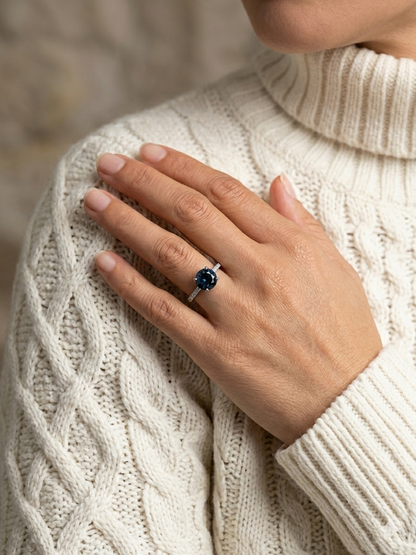 EFFY 14K White Gold London Blue Topaz & Diamond Ring Size 8.25 - Like New