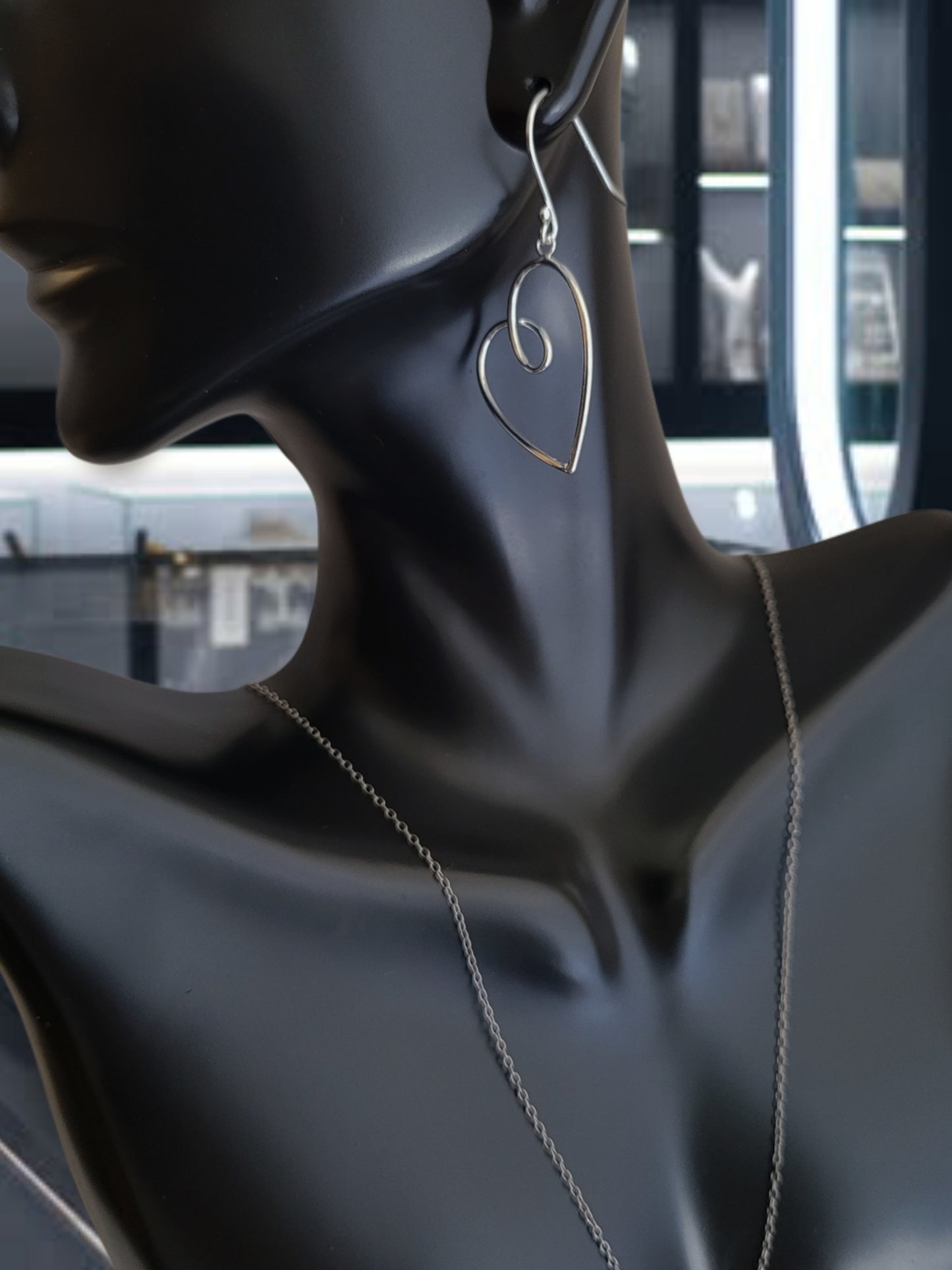 ❤️925 Lovely Sterling Silver Heart-Shaped Earrings!