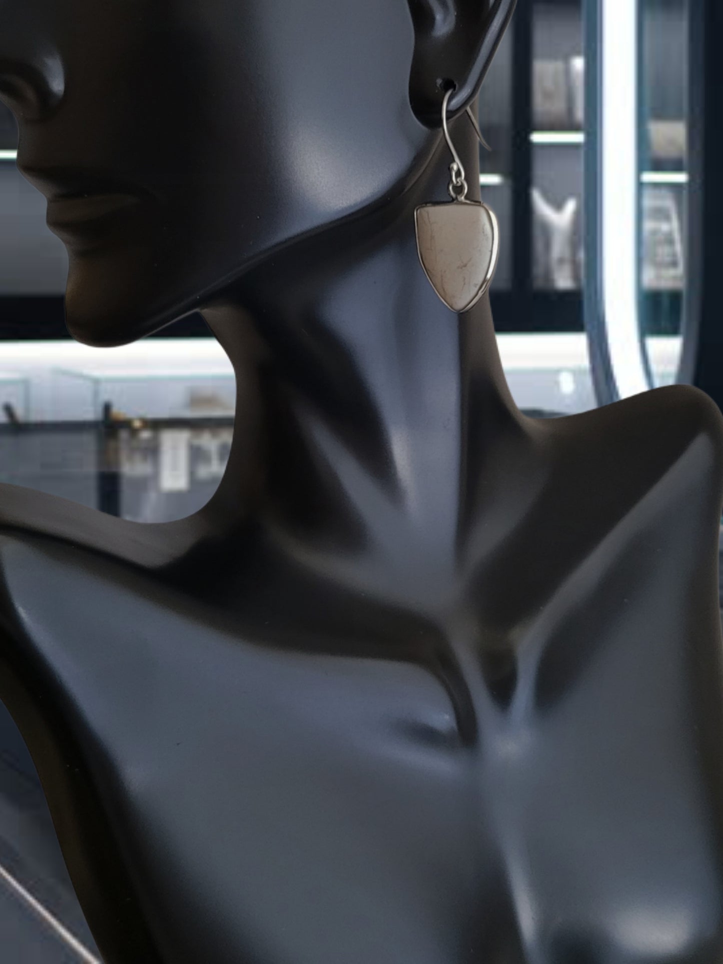 ❤️925 Precious Sterling Silver Triangle Shaped Howlite Drop Earrings!