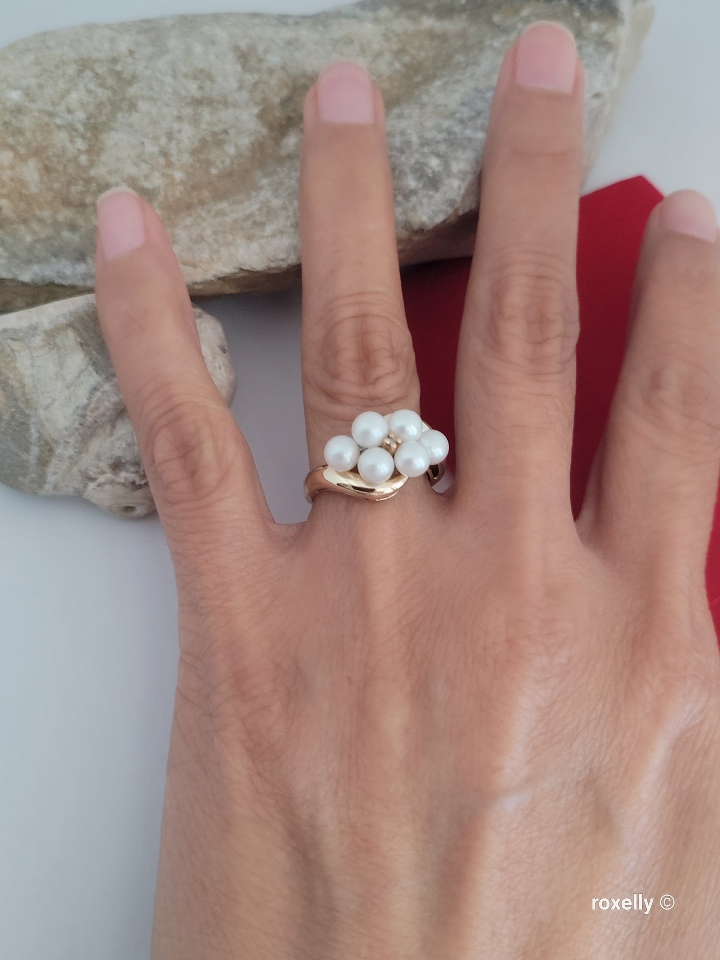 ❤️10k Size 6 Beautiful Solid Yellow Gold Fresh-Water Pearl and Diamond Ring!