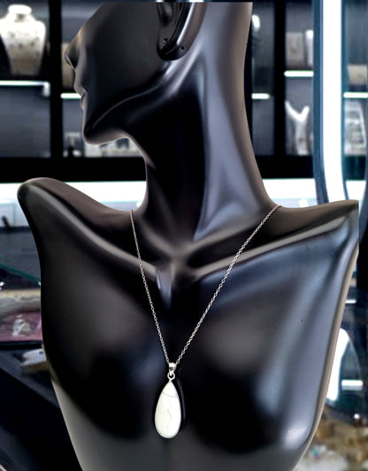 ♥️Sterling Silver Pear Shaped Howlite Drop Pendant Necklace