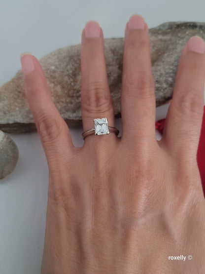 ❤️14k Size 6.75 Beautiful Solid White Topaz Ring!