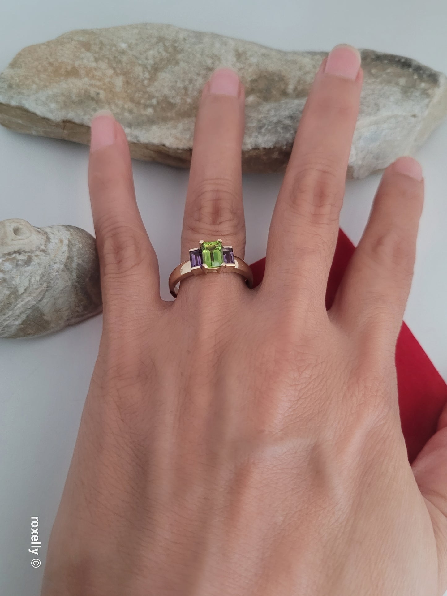 ❤️10k Size 9.75 Beautiful Solid Yellow Gold Peridot and Amethyst Ring!