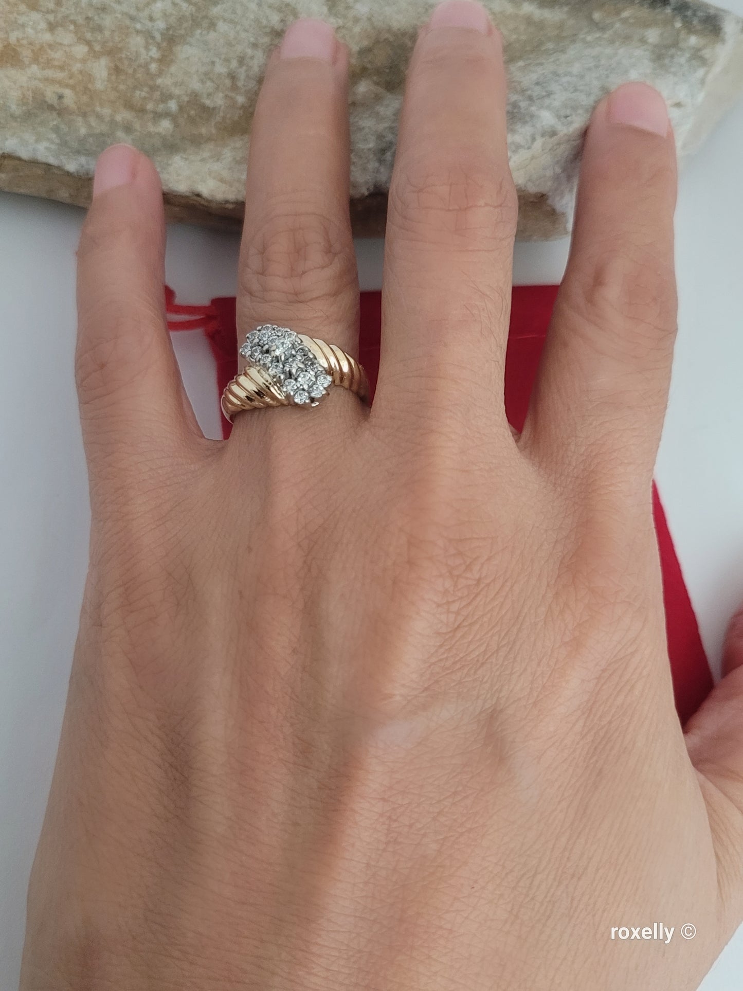 ❤️10k Size 6.75 Beautiful Solid Yellow Gold Cubic Zirconia Pattern Ring!