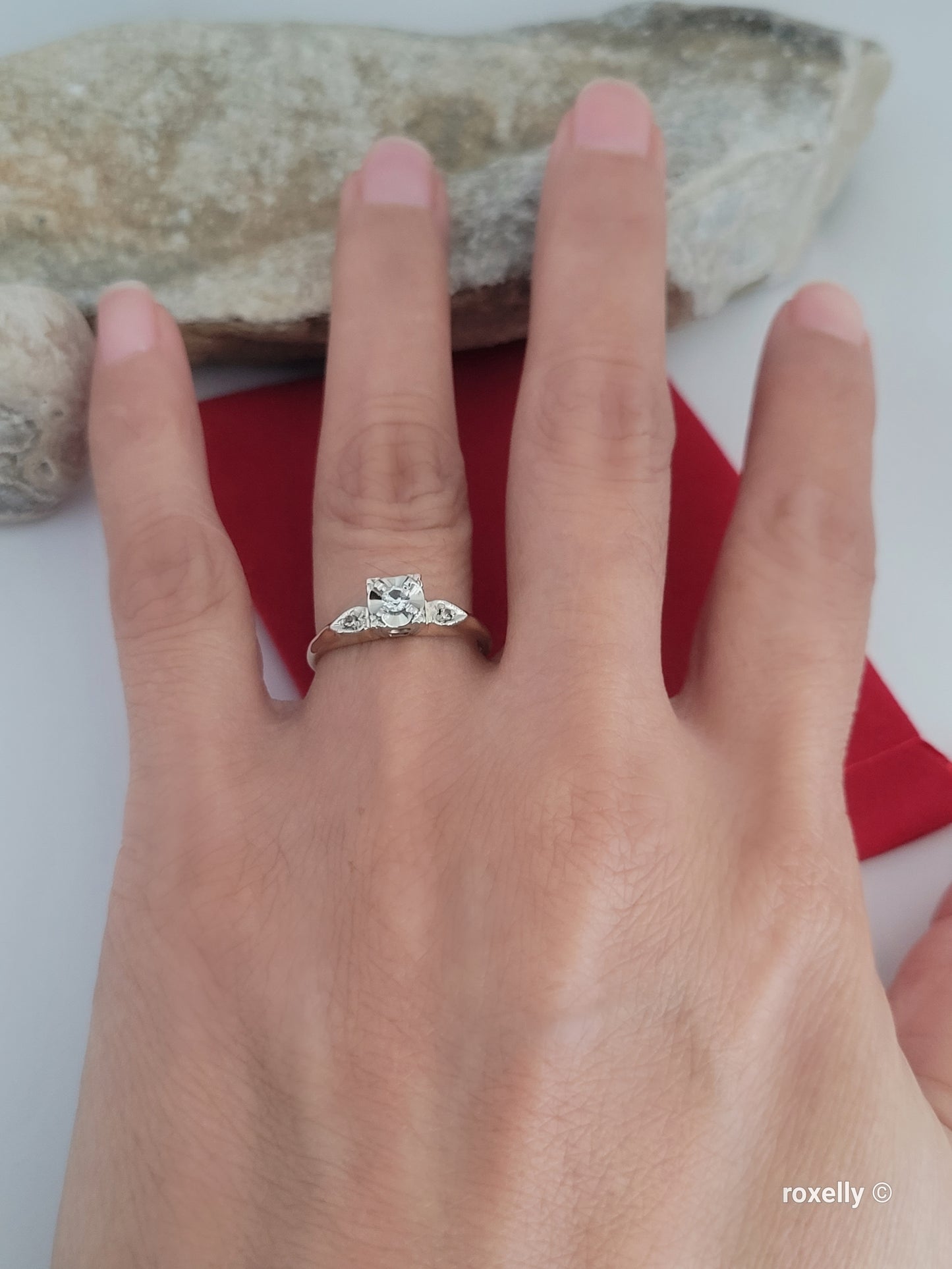 ❤️14k Size 6.75 Precious Solid Yellow and White Gold Diamond Art-Deco Ring!