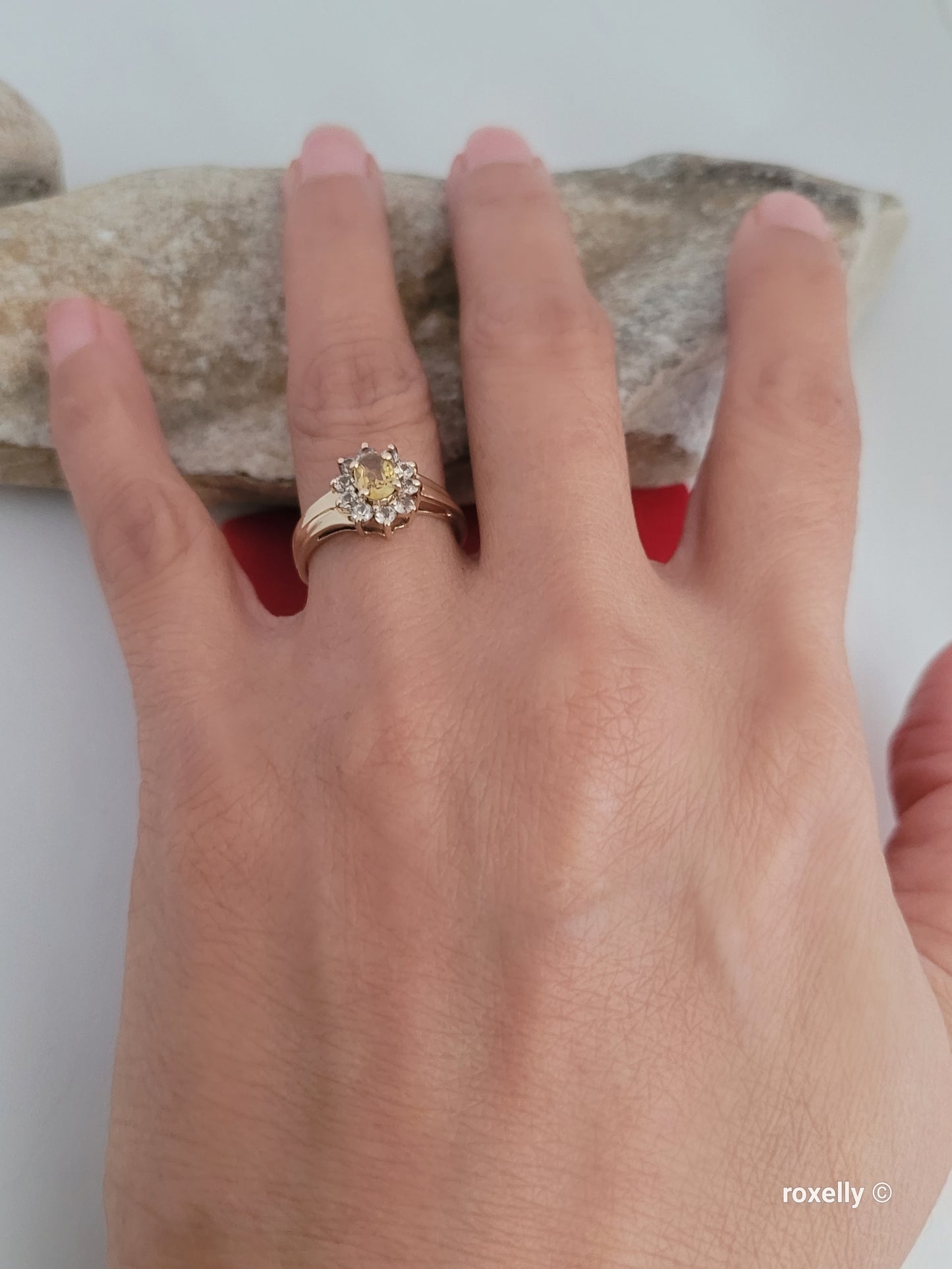 ❤️14k Size 6.75 Precious Solid Yellow Gold Citrine and White Topaz Ring!