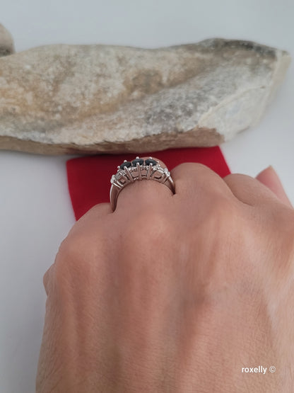❤️10k Size 7 Amazing Solid White Gold Dark Sapphire and Genuine Diamonds Ring!