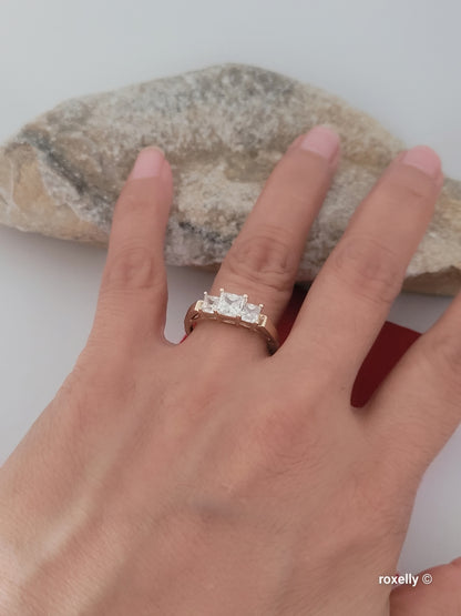 ❤️14k Size 8 Precious Solid Yellow Gold Cubic Zirconia Cocktail Ring!