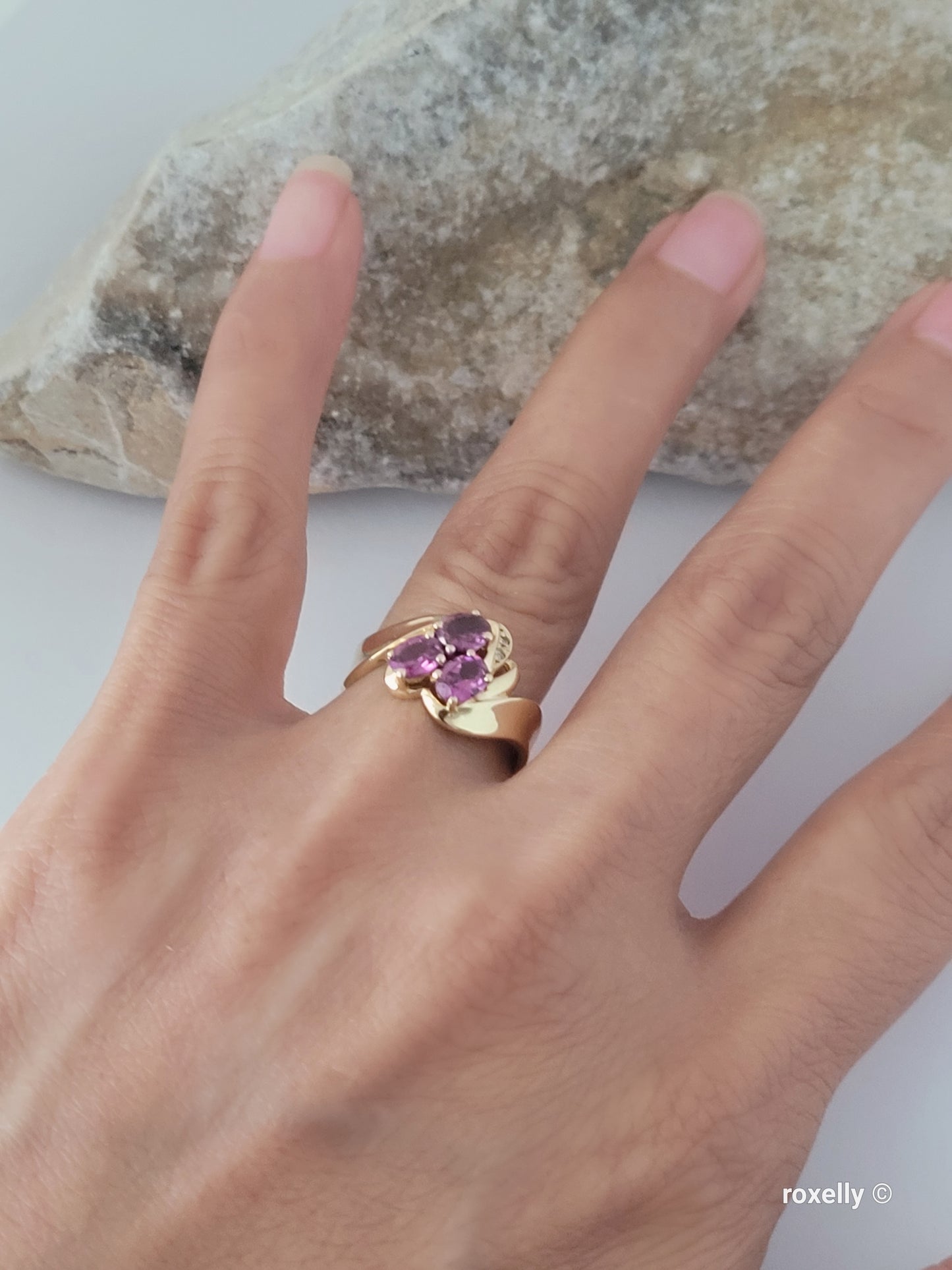 ❤️18k Size 6.75 Precious Solid Yellow Gold Tourmaline and Genuine Diamond Ring!