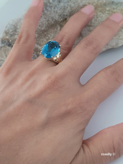 ❤️10k Size 7 Gorgeous Solid Yellow Gold Blue Topaz Ring!
