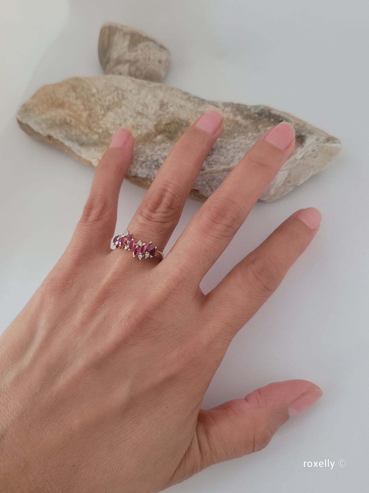 ❤️14k Size 7.25 Lovely Solid Yellow Gold Rubies and Genuine Diamond Ring!