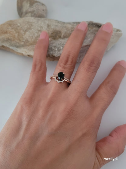 ❤️18k Size 7 Beautiful Two Solid Rose Gold Onyx and Diamond Rings!