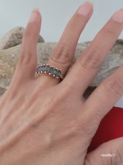 ❤️10k Size 7.75 Beautiful Solid Yellow Gold Mystic Topaz Ring!