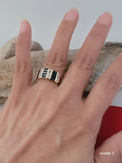 ❤️14k Size 5.5 Amazing Solid Yellow Gold Sapphire and White Topaz Ring!