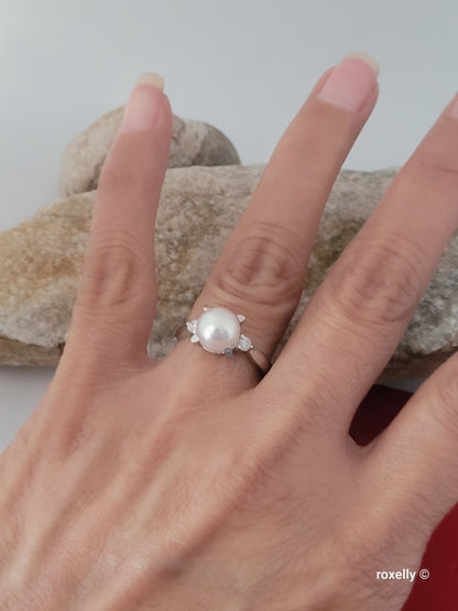 ❤️900 rhodium freshwater Pearl Ring with 0.12 ct Genuine Diamonds - Size 6.5!