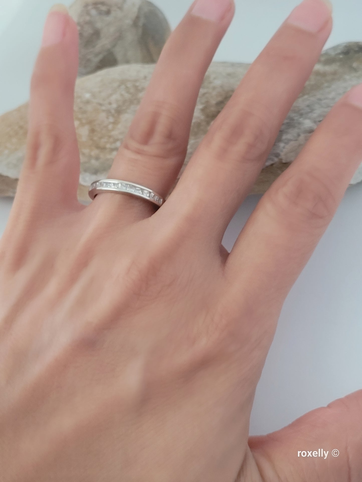 ❤️14k Size 8 Precious Solid White Gold Cubic Zirconia Band Ring!