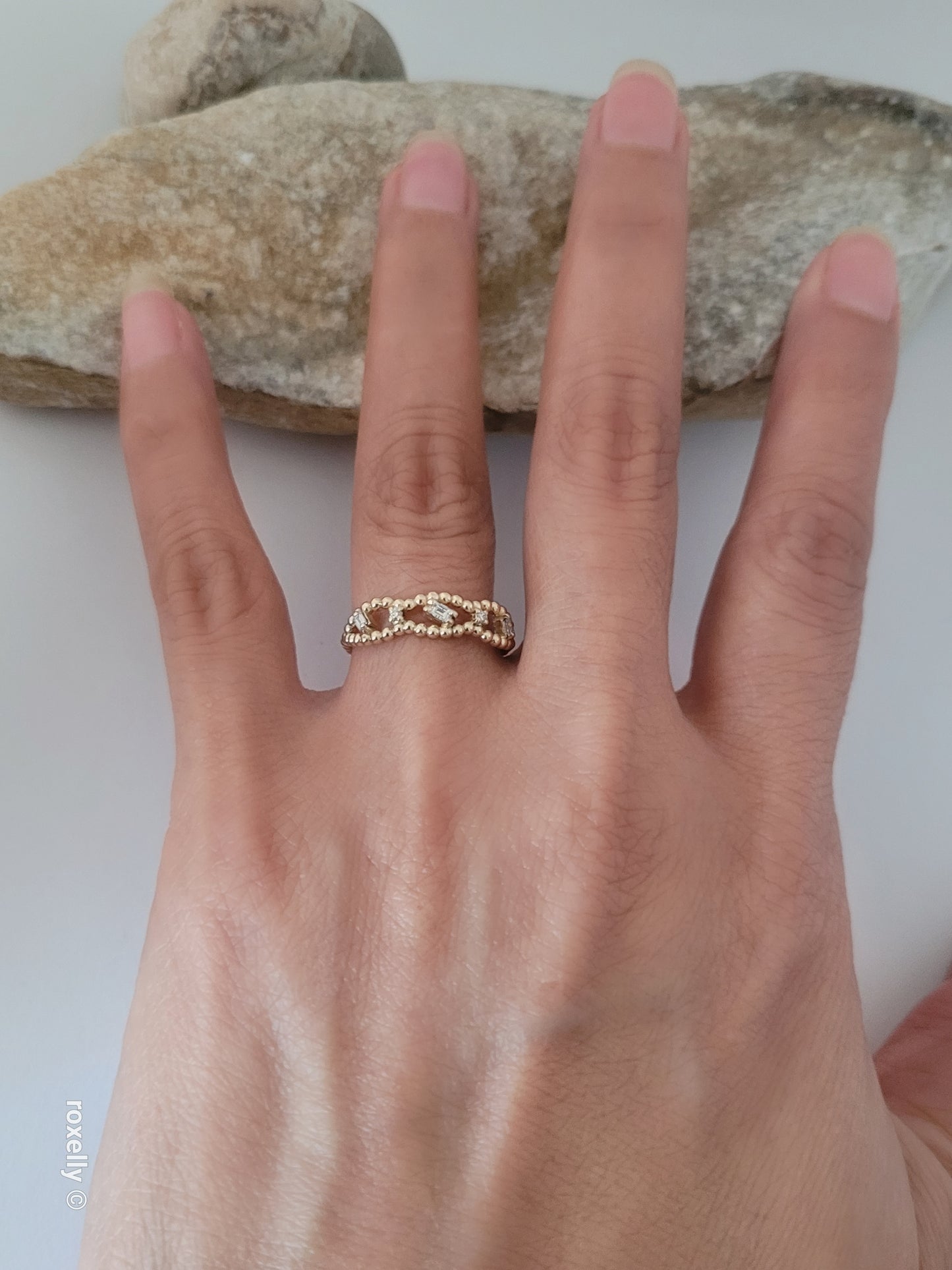 14k Yellow Gold Diamonds Band Ring Size 7 Solid Gold!