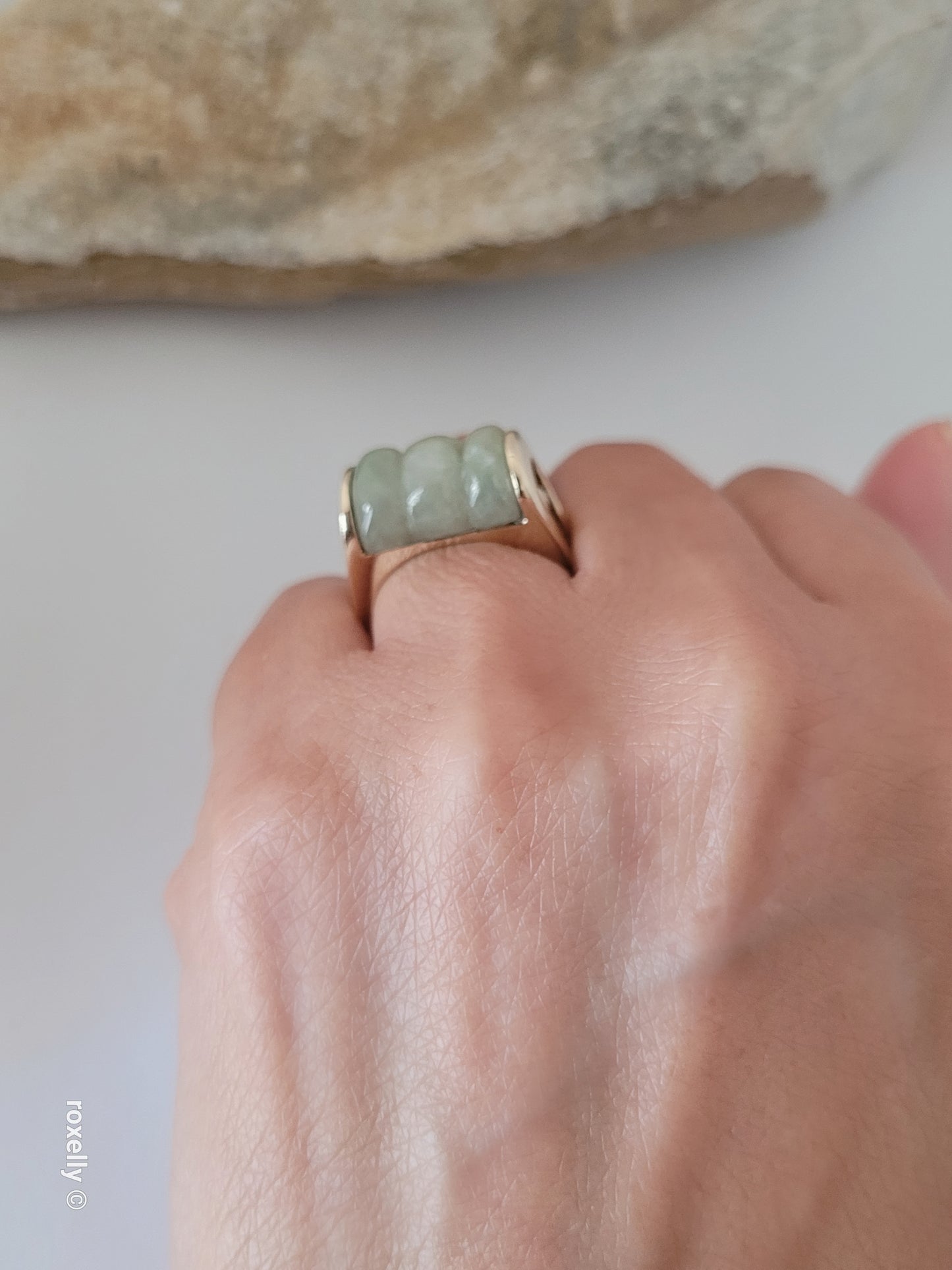 14k Yellow Gold Natural Jade Ring Size 9 Solid Gold!