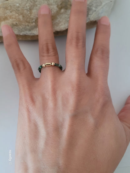 18k Yellow Gold Emerald Sparks Ring Size 6.75 Solid Gold!!