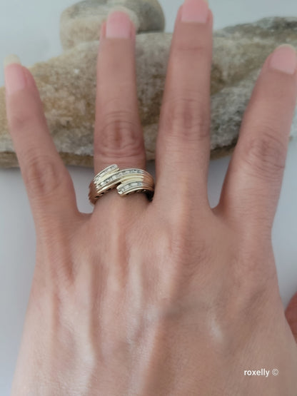 10k Yellow Gold Diamonds Ring Size 7.5 Solid Gold