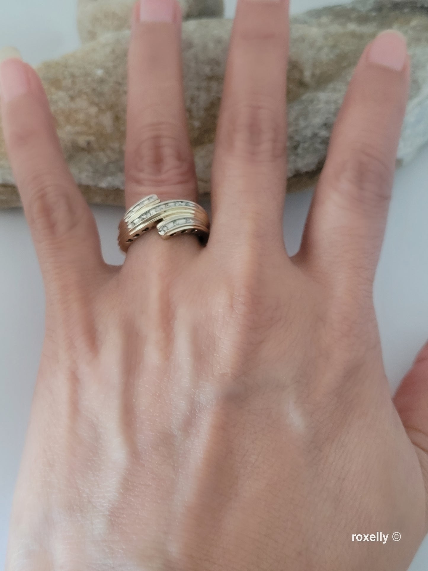 10k Yellow Gold Diamonds Ring Size 7.5 Solid Gold