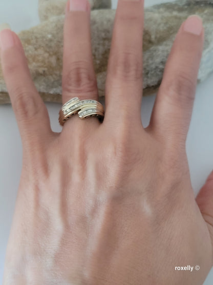 10k Yellow Gold Diamonds Ring Size 7.5 Solid Gold