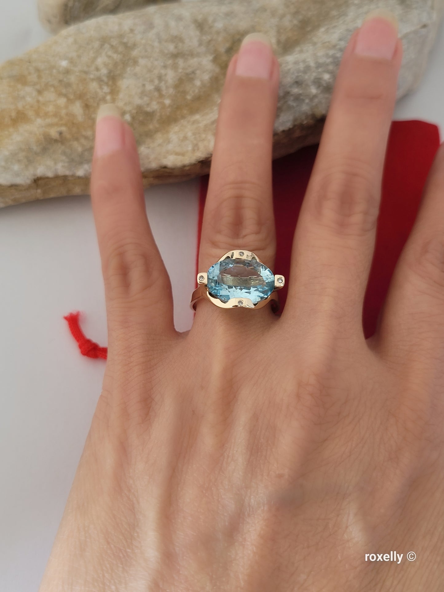 14K Yellow Gold Aquamarine and Diamonds Ring Size 7.75 Solid Gold