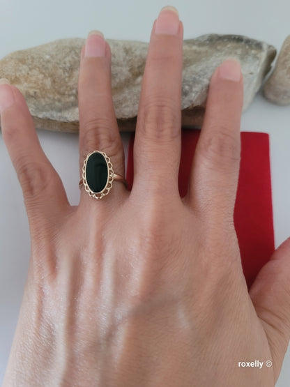 10K Yellow Gold Onyx Cocktail Design Ring Size 6.25 Solid Gold
