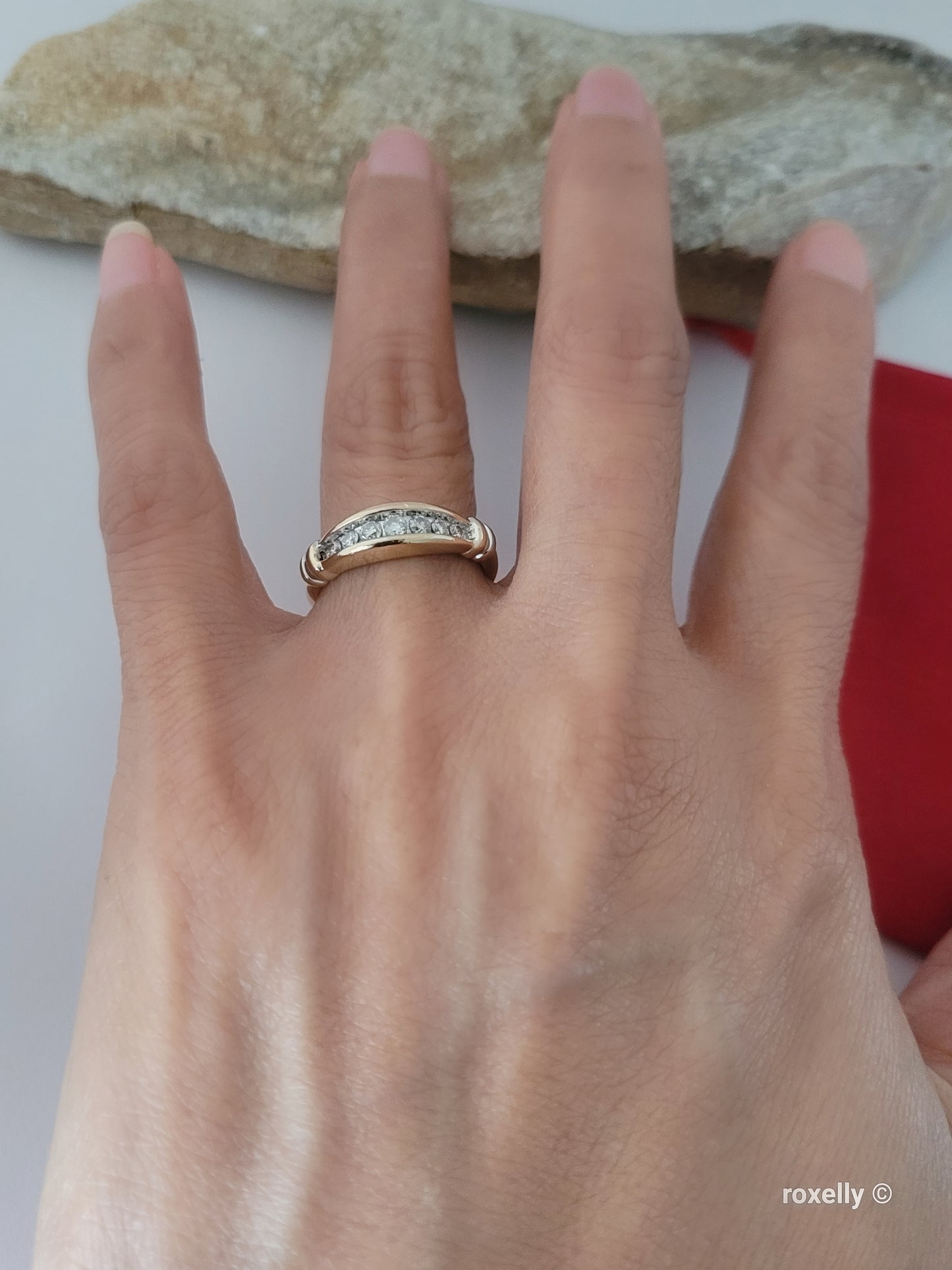 14K Yellow Gold Diamonds Band Ring Size 7 Solid Gold