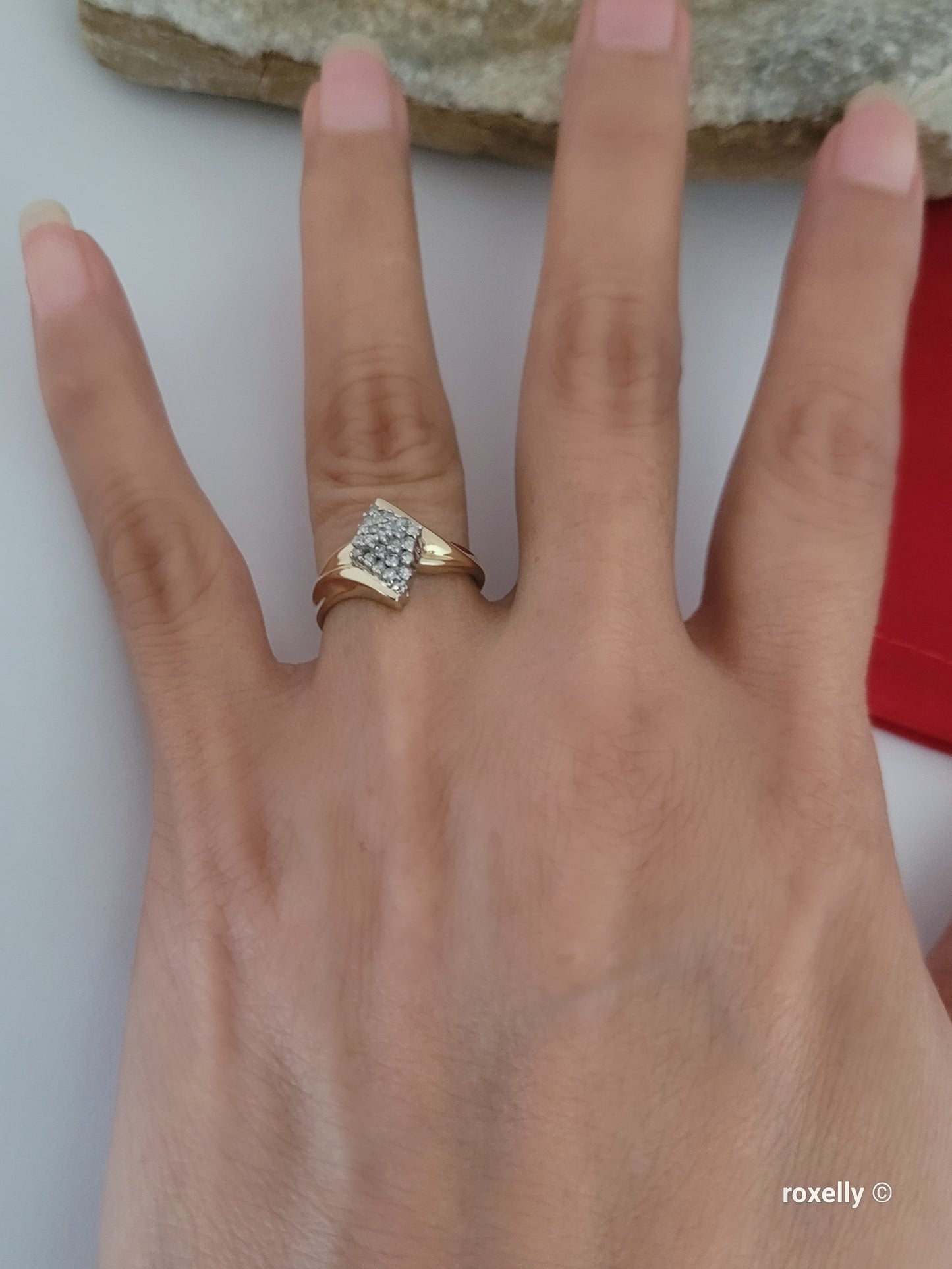 10K Yellow Gold Genuine Diamonds Cluster Ring Size 6 Solid Gold
