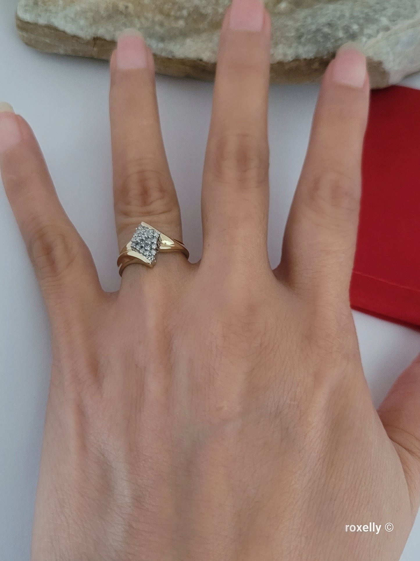 10K Yellow Gold Genuine Diamonds Cluster Ring Size 6 Solid Gold