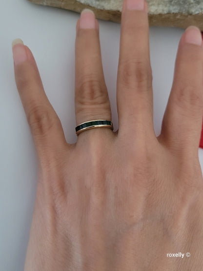 Vintage 14K Yellow Gold Green and Blue Topaz Band Ring Size 5 Solid Gold