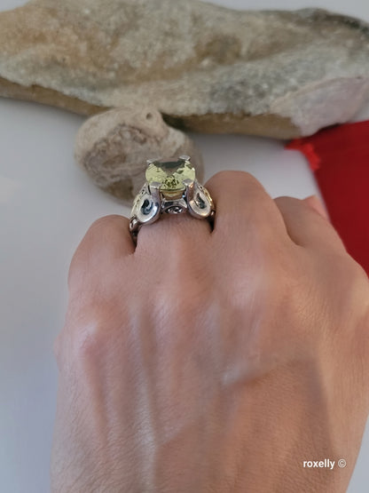 925 Sterling Silver and 18K Solid Gold Green Amethyst Ring Size 7, Made in Thailand