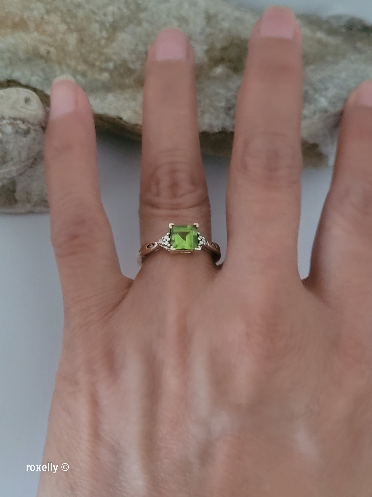 Vintage 10K Yellow Gold Peridot and Diamonds Ring Size 6.75, Solid Gold