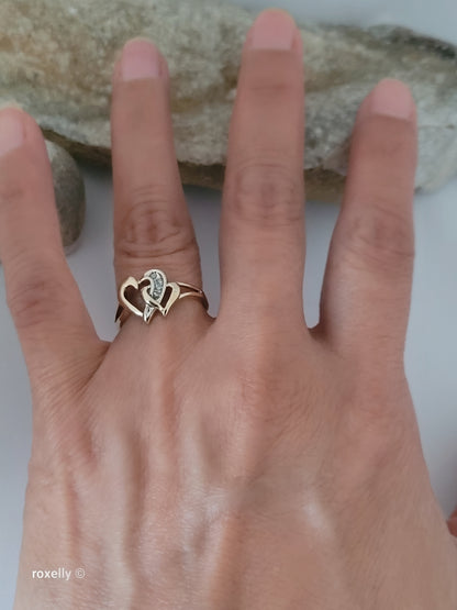 10K Yellow Gold  Two intertwined hearts Diamonds  Ring Size 6.75, Solid Gold