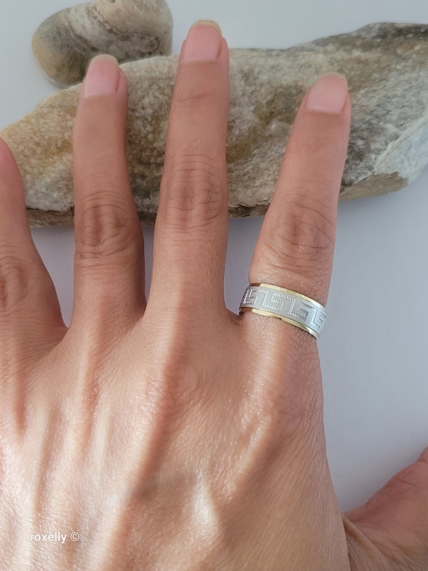 14k Two-Tone Greek Key Design Band Ring Size 7.5, Solid Gold
