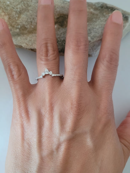14K White Gold Genuine Diamonds Tiara Design Ring Size 8, Solid Gold