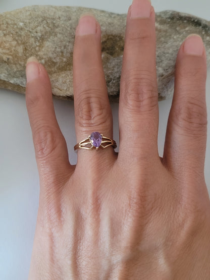 10K Yellow Gold Purple Sapphire Gemstone Ring Size 6.75, Solid gold