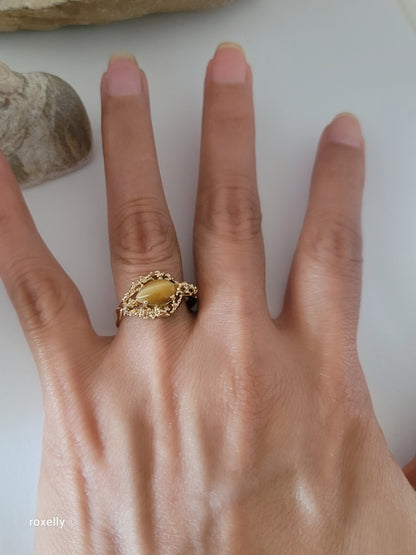 14K Yellow Gold Tiger Eye Cocktail Ring Size 8.25, Solid Gold!