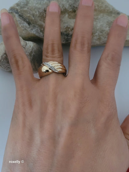 14K Yellow Gold Genuine Diamond Crossover Ribbed Dome Ring Size 8.75!