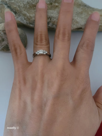 10K White Gold Cubic Zirconia Ring Size 5.75 -Solid Gold!