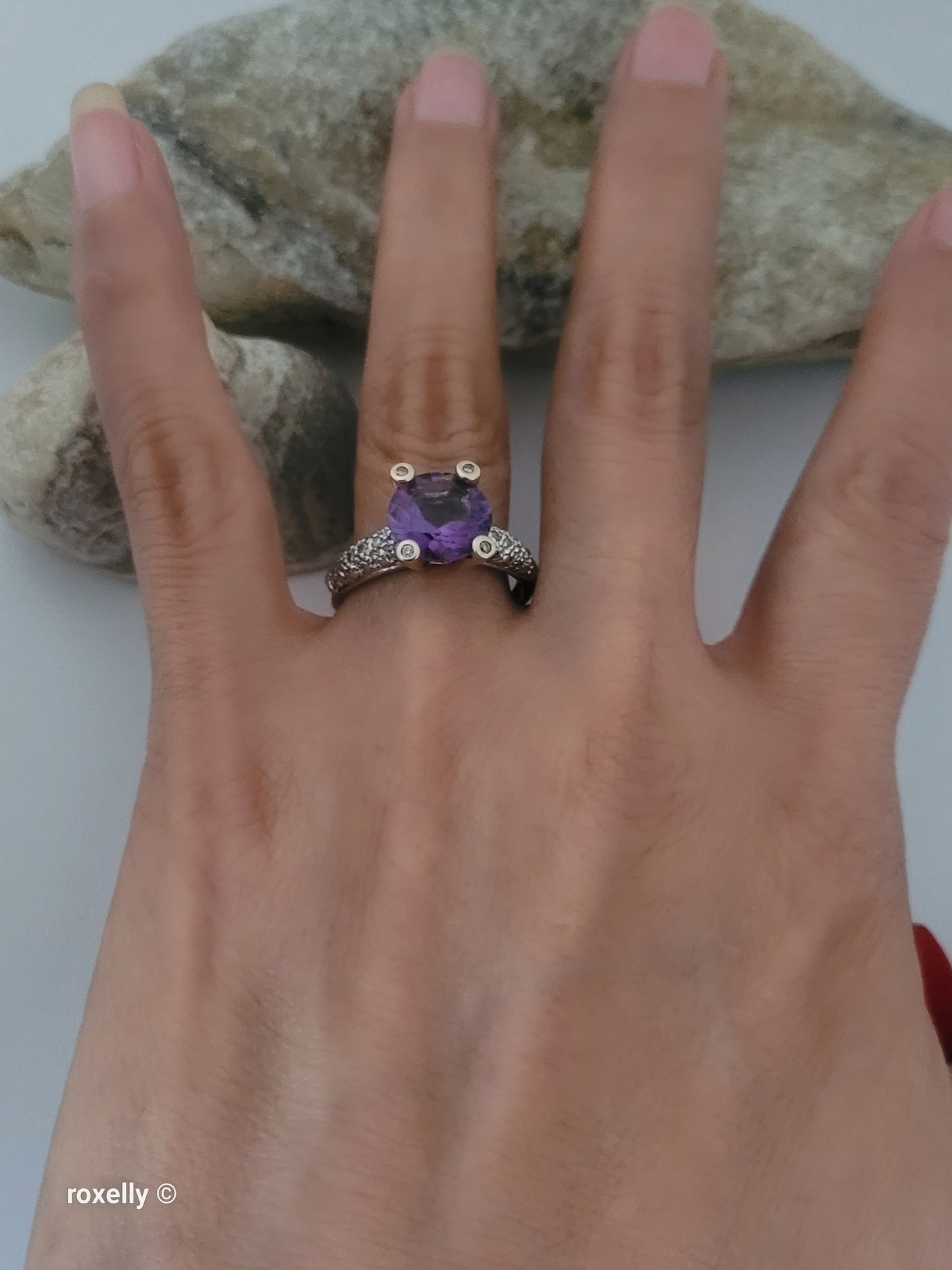 14K Yellow Gold Amethyst and Genuine Diamond Ring Size 8.75 - Solid Gold!